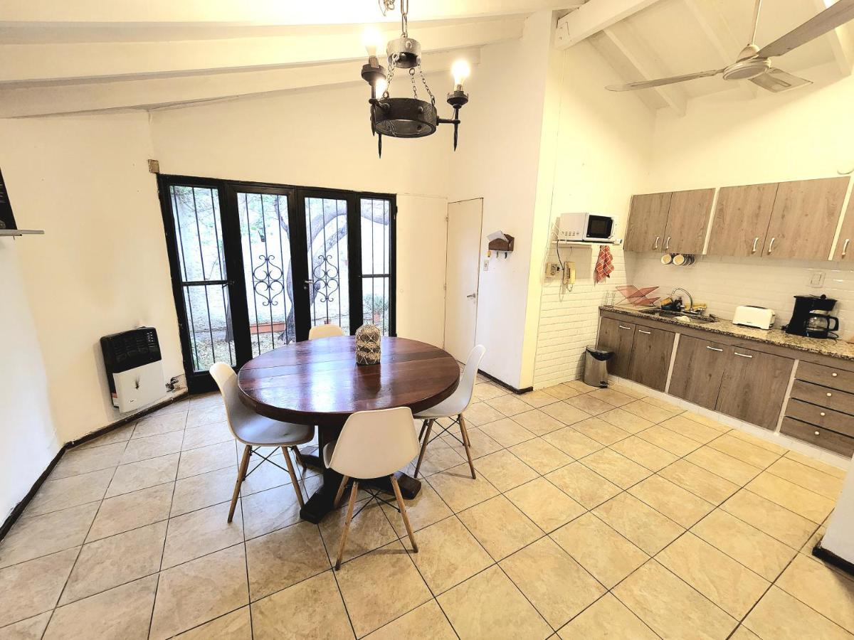 Big Beautiful House With Garden In 5Ta Seccion Neighbourhood Villa Mendoza Exterior photo